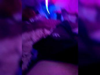 DiVona — webcam model online on bongacams