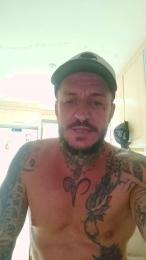 nano381 — webcam model online on cam4