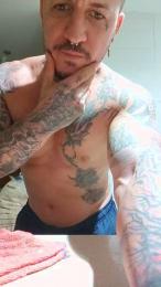 nano381 — webcam model online on cam4