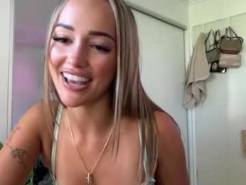 luvlivvyy — webcam model online on chaturbate