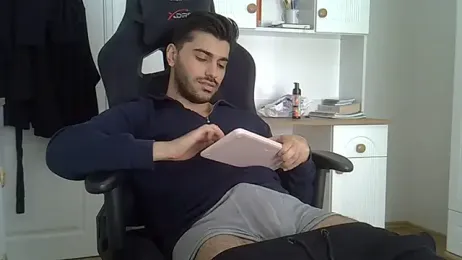 ciceroable — webcam model online on stripchat