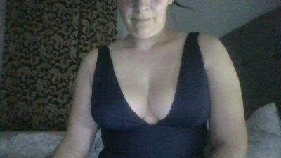 Adela — webcam model online on cam4