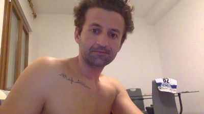 Jei89 — webcam model online on cam4