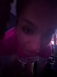 UrHellBri-L — webcam model online on stripchat