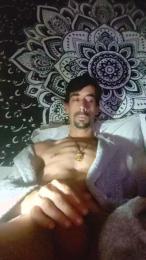 Morenorico2025 — webcam model online on cam4