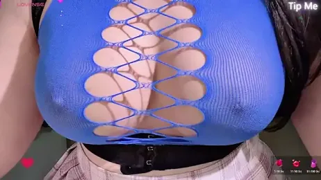 donghuangtaiyi--- — webcam model online on stripchat