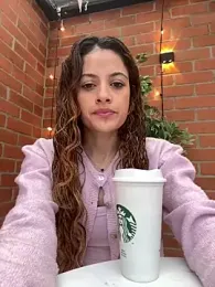 alana15 — webcam model online on stripchat