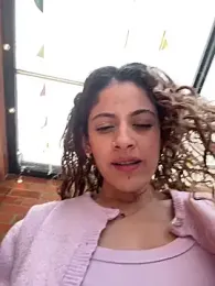 alana15 — webcam model online on stripchat