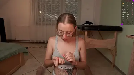 foxeslovefoxes — Stripchat stream photo (Jun 2026)