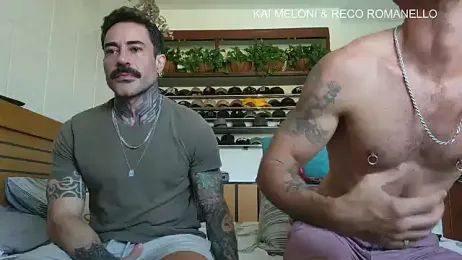 kaimeloni — webcam model online on stripchat