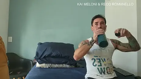 kaimeloni — webcam model online on stripchat