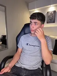 AdrianRinaldi — Stripchat stream photo (Apr 2026)