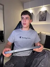 AdrianRinaldi — Stripchat stream photo (Apr 2026)