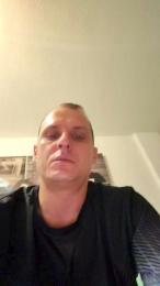 Per37 — webcam model online on cam4