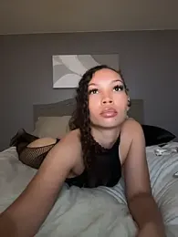 nikkiloveee — Stripchat stream photo (Sep 2026)