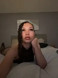 nikkiloveee — Stripchat stream photo (Sep 2026)