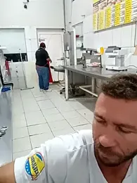 RobertoLuiz84 — Stripchat stream photo (Apr 2026)