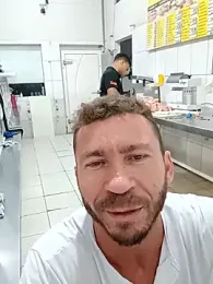 RobertoLuiz84 — Stripchat stream photo (Apr 2026)