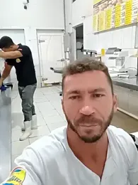 RobertoLuiz84 — Stripchat stream photo (Apr 2026)