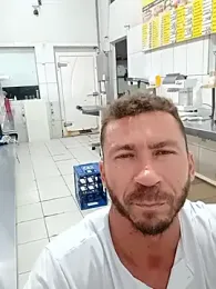 RobertoLuiz84 — Stripchat stream photo (Apr 2026)