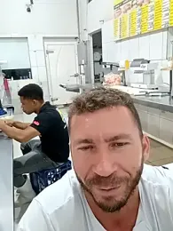 RobertoLuiz84 — Stripchat stream photo (Apr 2026)