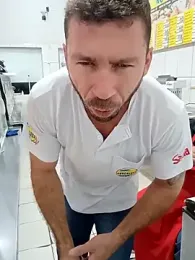 RobertoLuiz84 — Stripchat stream photo (Apr 2026)