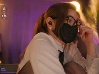 arimass — webcam model online on bongacams