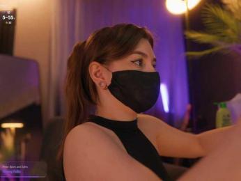 arimass — webcam model online on bongacams