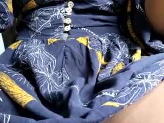 yettzaretth — webcam model online on camsoda