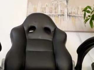 yettzaretth — webcam model online on camsoda