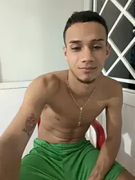 friends_lust_latin — webcam model online on stripchat