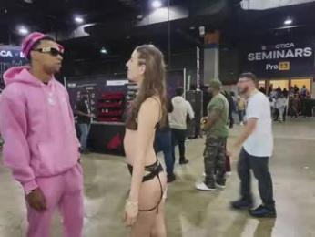 carriemadsin — webcam model online on chaturbate