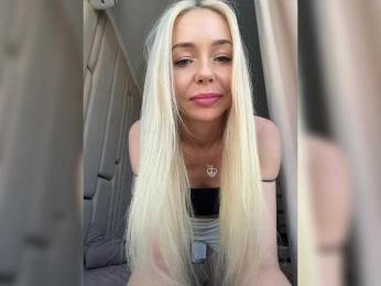 WhiteGirl-one — webcam model online on bongacams