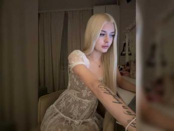 ItsIsabellea — webcam model online on bongacams