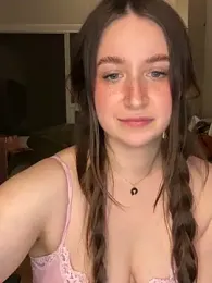 nerdynina — Stripchat stream photo (Apr 2026)