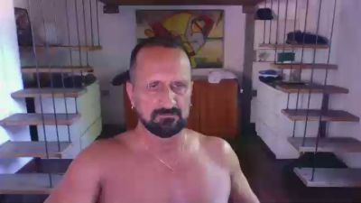 foxfirenze — webcam model online on cam4