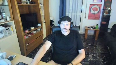 hornyboy327 — webcam model online on cam4