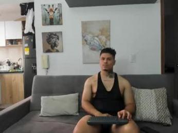 straight__friends — Chaturbate stream photo (Jun 2026)