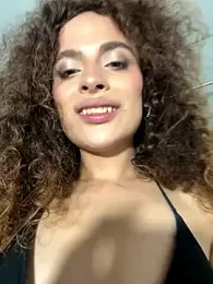 mayaMorlo1 — Stripchat stream photo (Dec 2025)