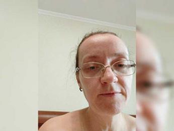 Warm-Nuar — webcam model online on bongacams