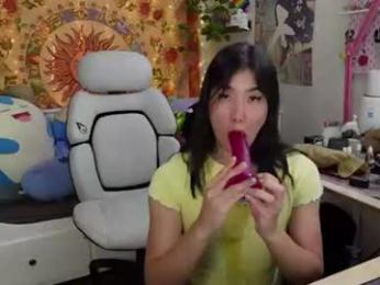 sen_and_sin — webcam model online on chaturbate