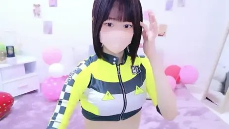 Im_Yu-na — webcam model online on stripchat