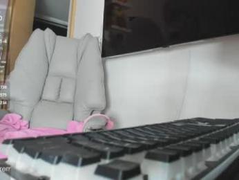 _veenus — webcam model online on chaturbate