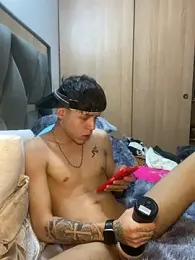 yoskingg — Stripchat stream photo (Aug 2026)