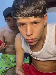 yoskingg — webcam model online on stripchat