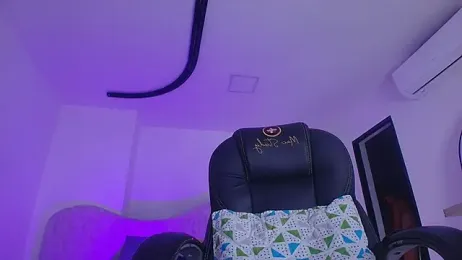 naomi_kyse — Stripchat stream photo (Apr 2026)