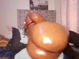 curvymelanin — Camsoda stream photo (Apr 2026)