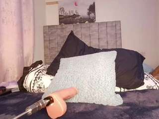 curvymelanin — Camsoda stream photo (Apr 2026)