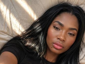 LiaCastro — webcam model online on livejasmin