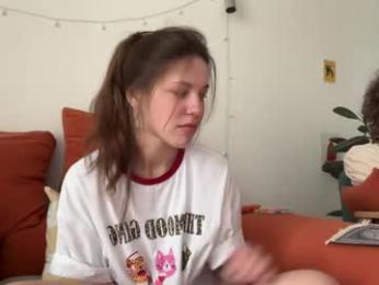 di_n_alex — webcam model online on chaturbate